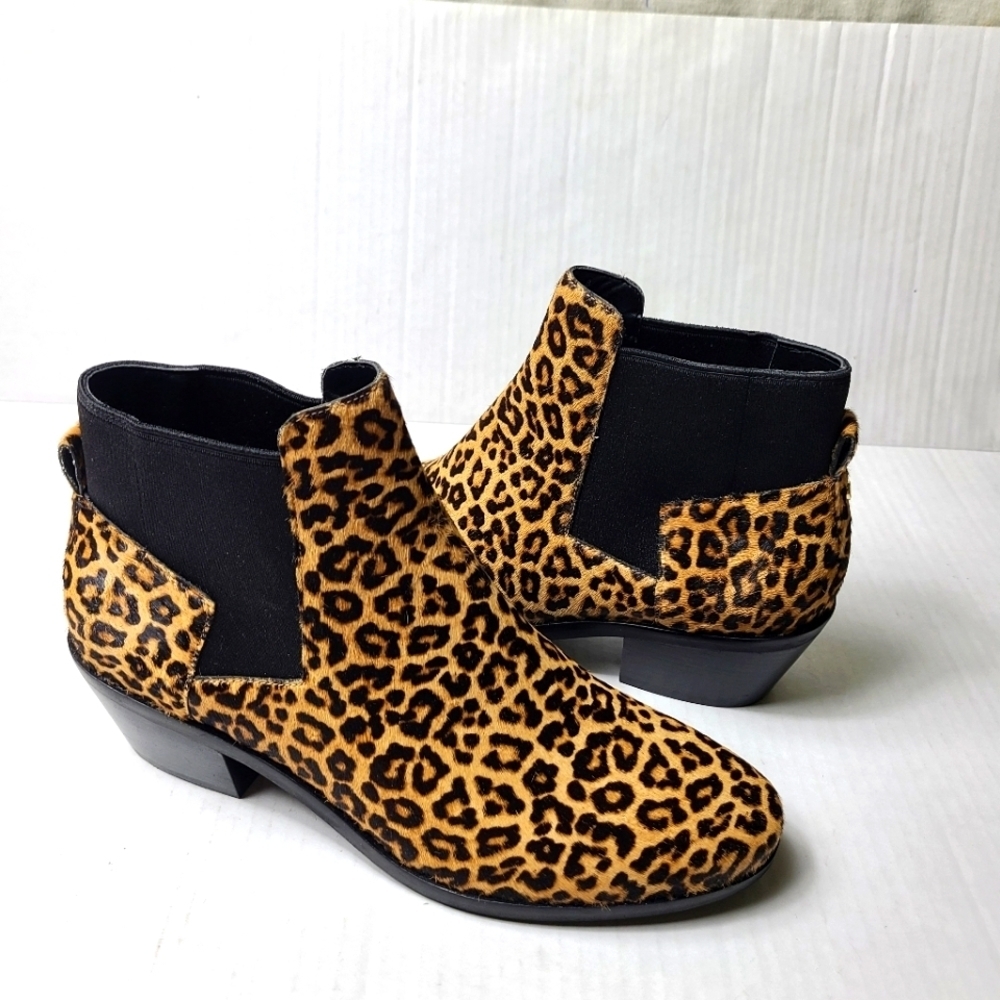 NWOT COLE HAAN gia ankle booties